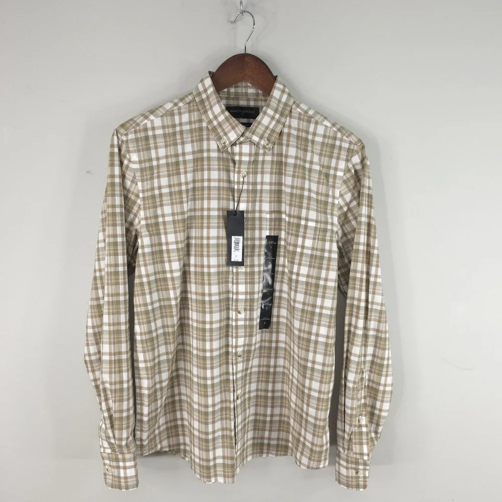 Banana Republic Shirt Mens Small Beige Plaid Slim Fit Untucked Button Up Casual